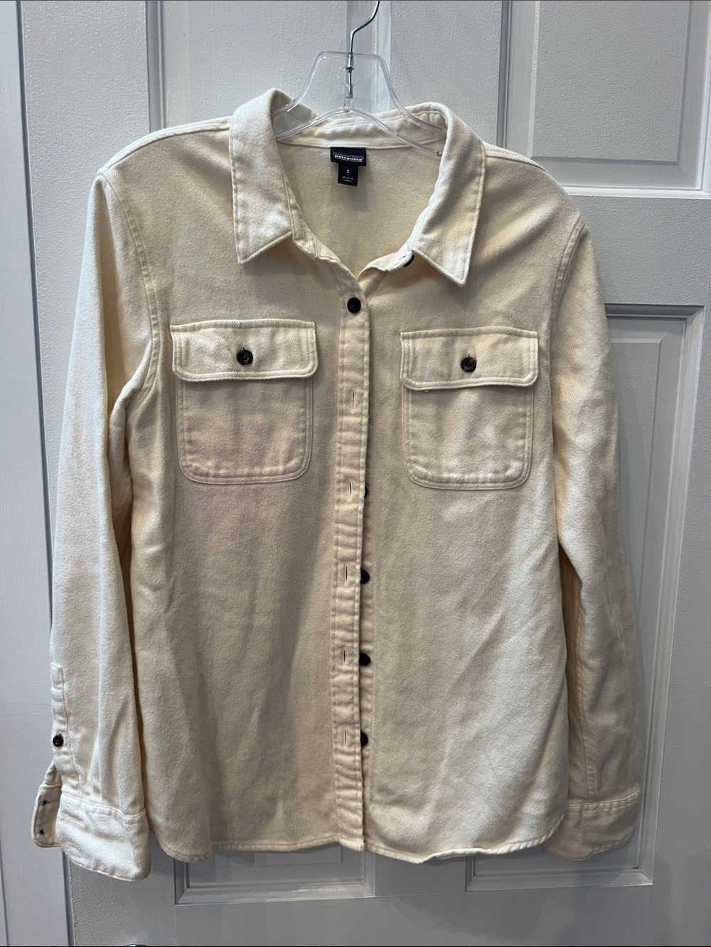 Patagonia Cream Button-Front Women's Overshirt